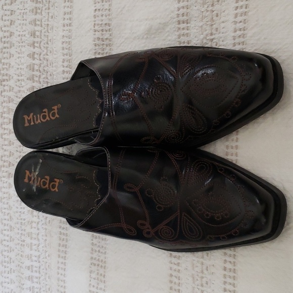 Mudd brown faux leather embroidered slip on mules, 2" block heel, women'… - Picture 6 of 9